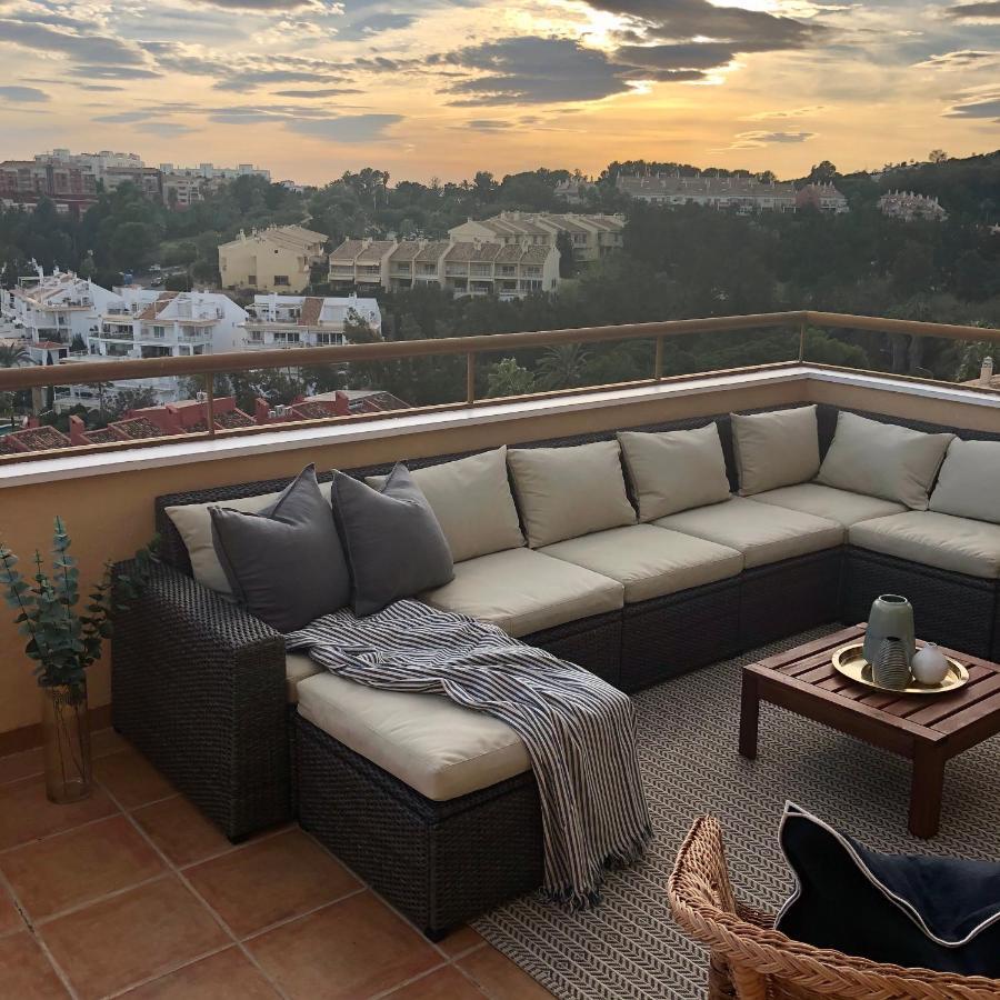 Luxurious Duplex Penthouse With Golf And Sea Views Daire Benalmádena Dış mekan fotoğraf